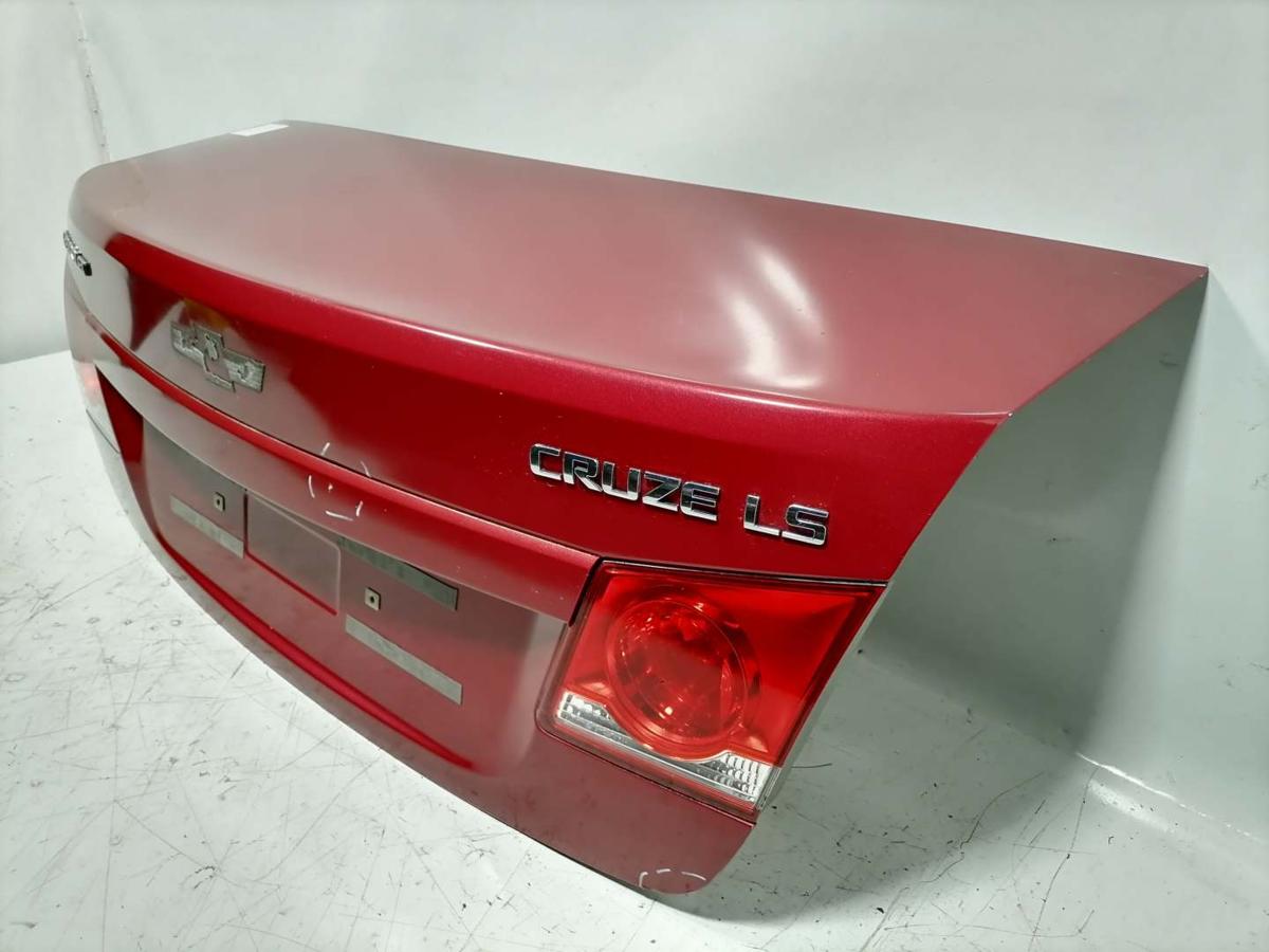 Chevrolet Cruze original Heckklappe Limousine Rot Bj.2010